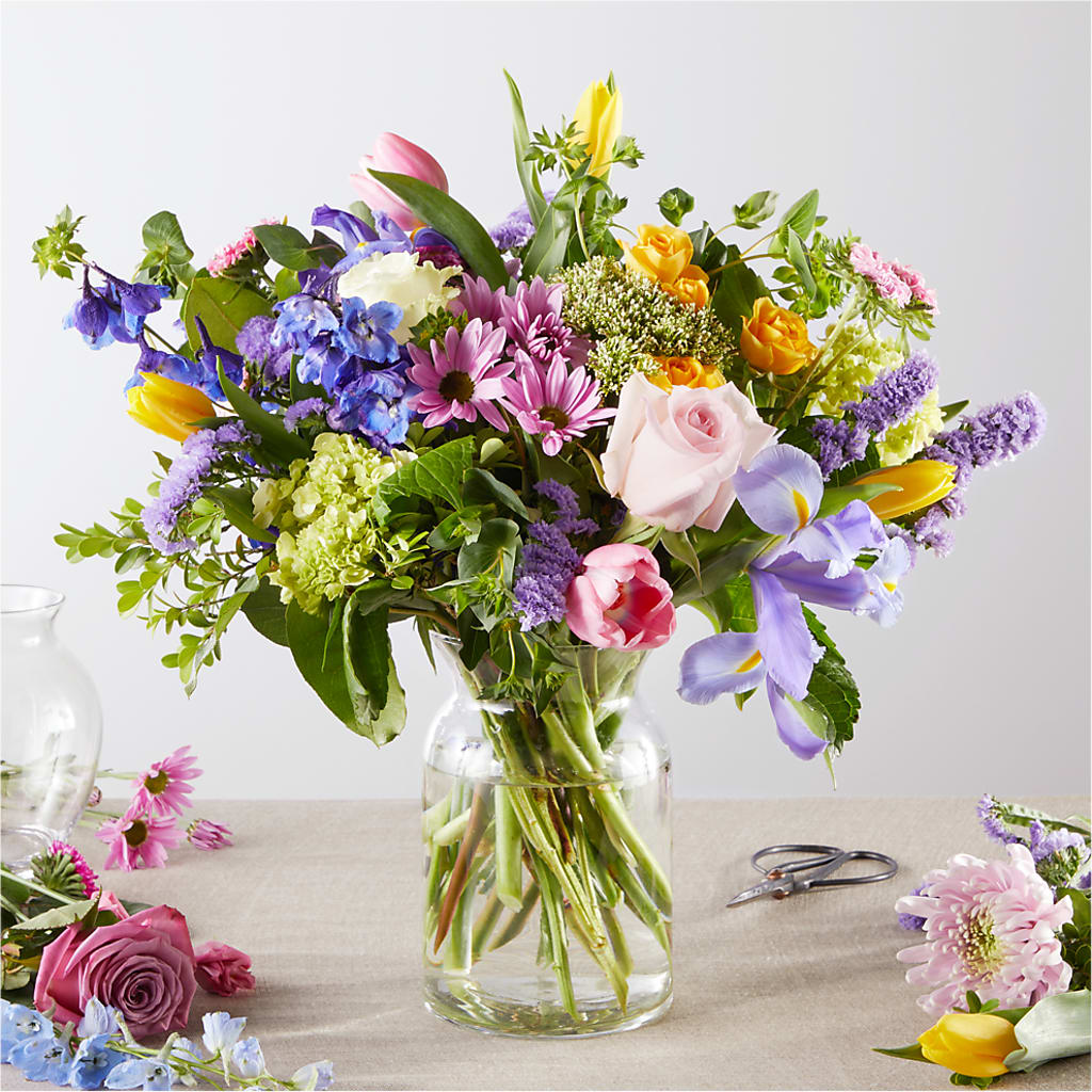 Pastel Tradition - A Florist Original – SHARON'S FLOWERS, Lafayette IN
