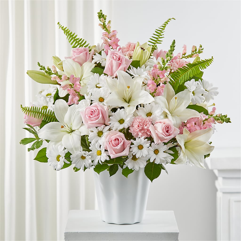 Soft Touch Tabletop Basket – SHARON'S FLOWERS, Lafayette IN