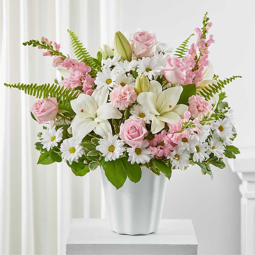 Soft Touch Tabletop Basket – SHARON'S FLOWERS, Lafayette IN