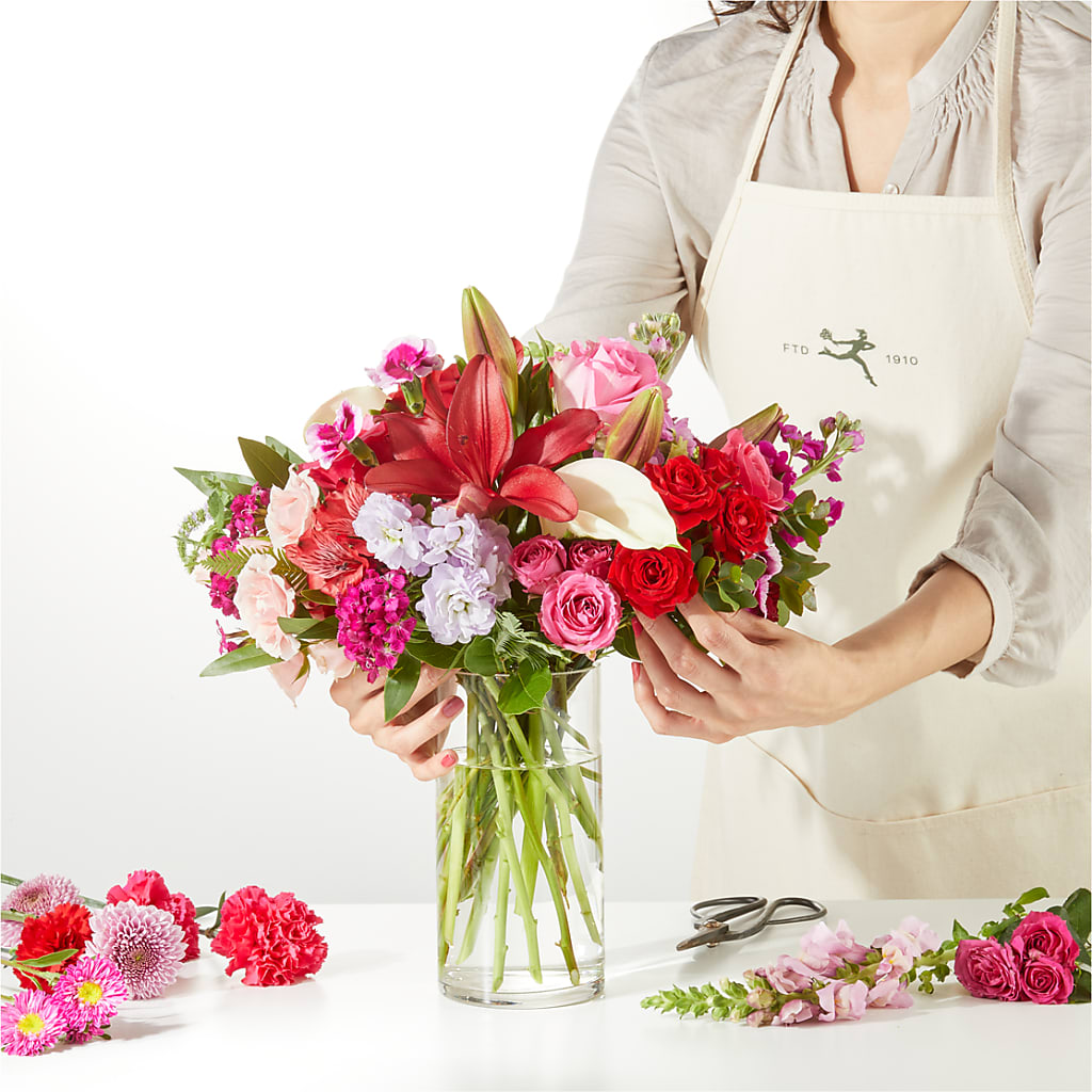 Swooning Over You - A Luxury Florist Original – SHARON'S FLOWERS, Lafayette IN