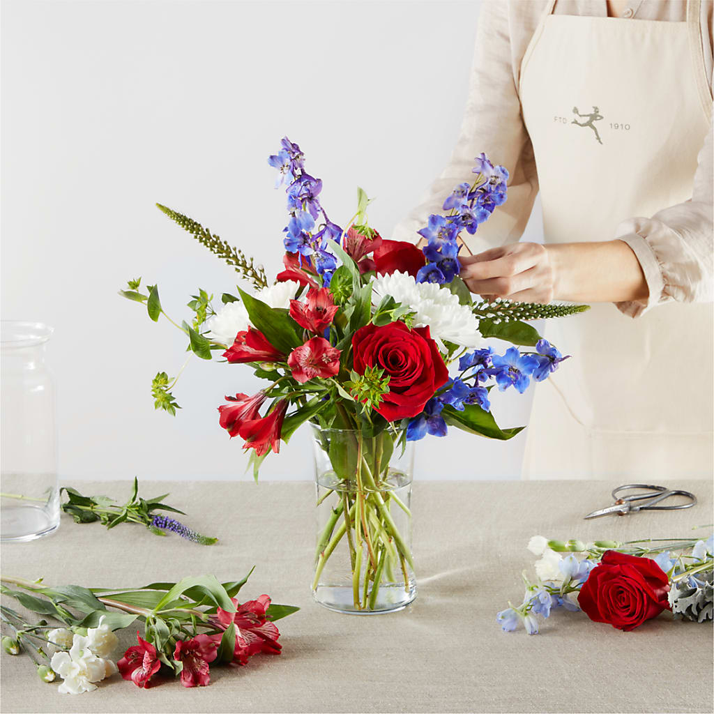 Star Spangled - A Florist Original – SHARON'S FLOWERS, Lafayette IN