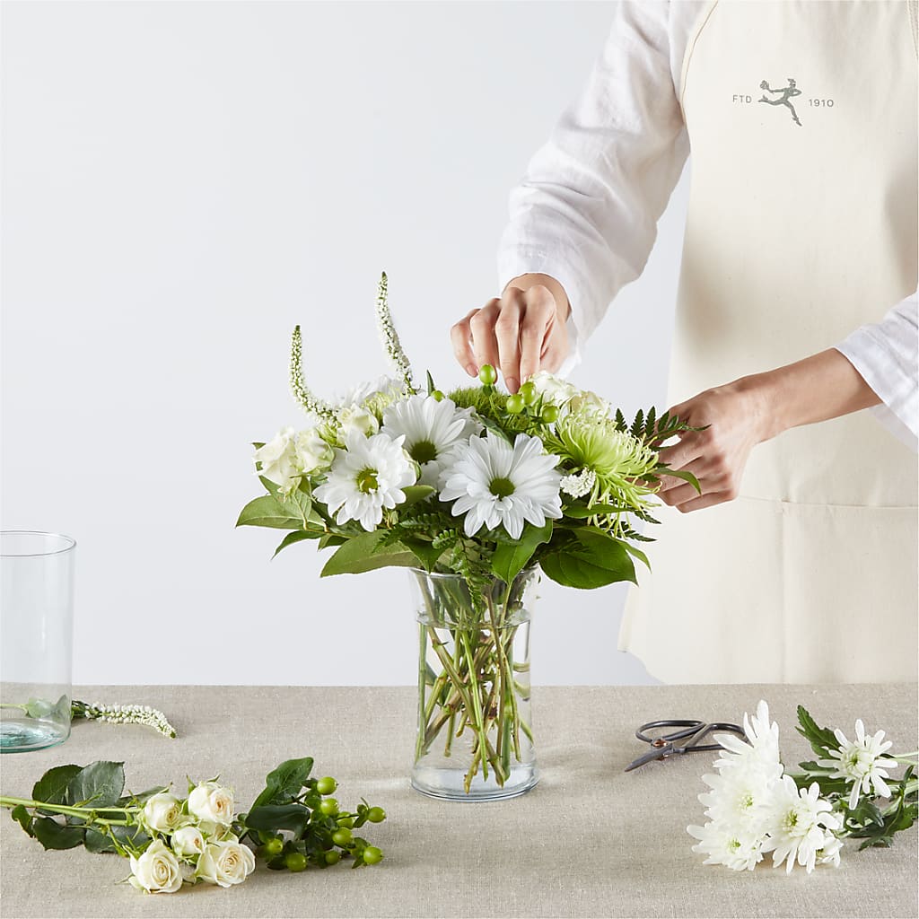 Irish Garden - A Florist Original – SHARON'S FLOWERS, Lafayette IN
